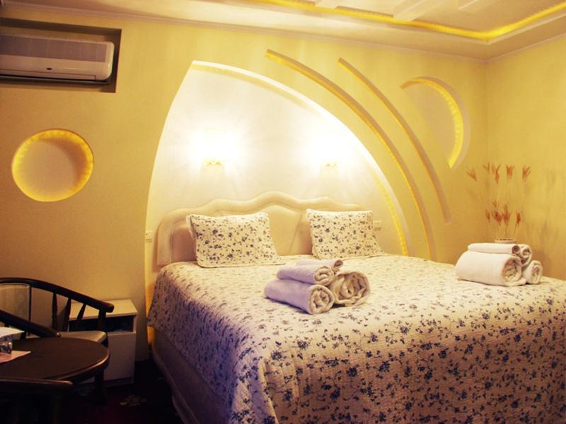 Gloria Mini-Hotel Chişinău Esterno foto